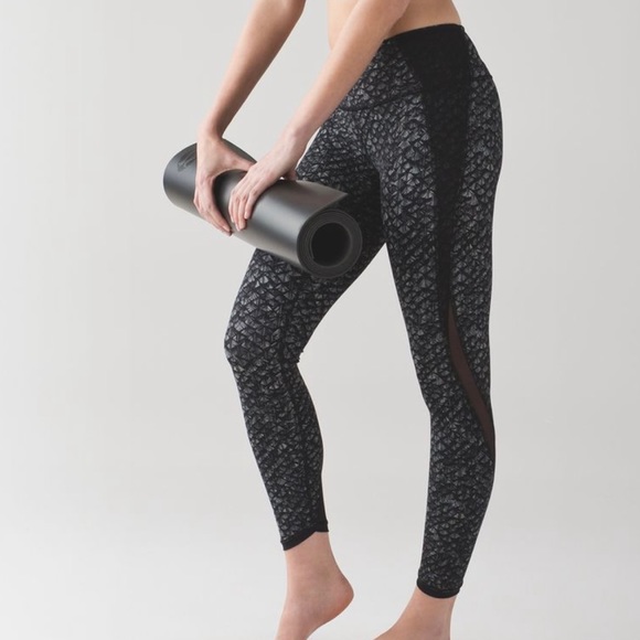 lululemon athletica Pants - Lululemon Featherlight Tight Pant